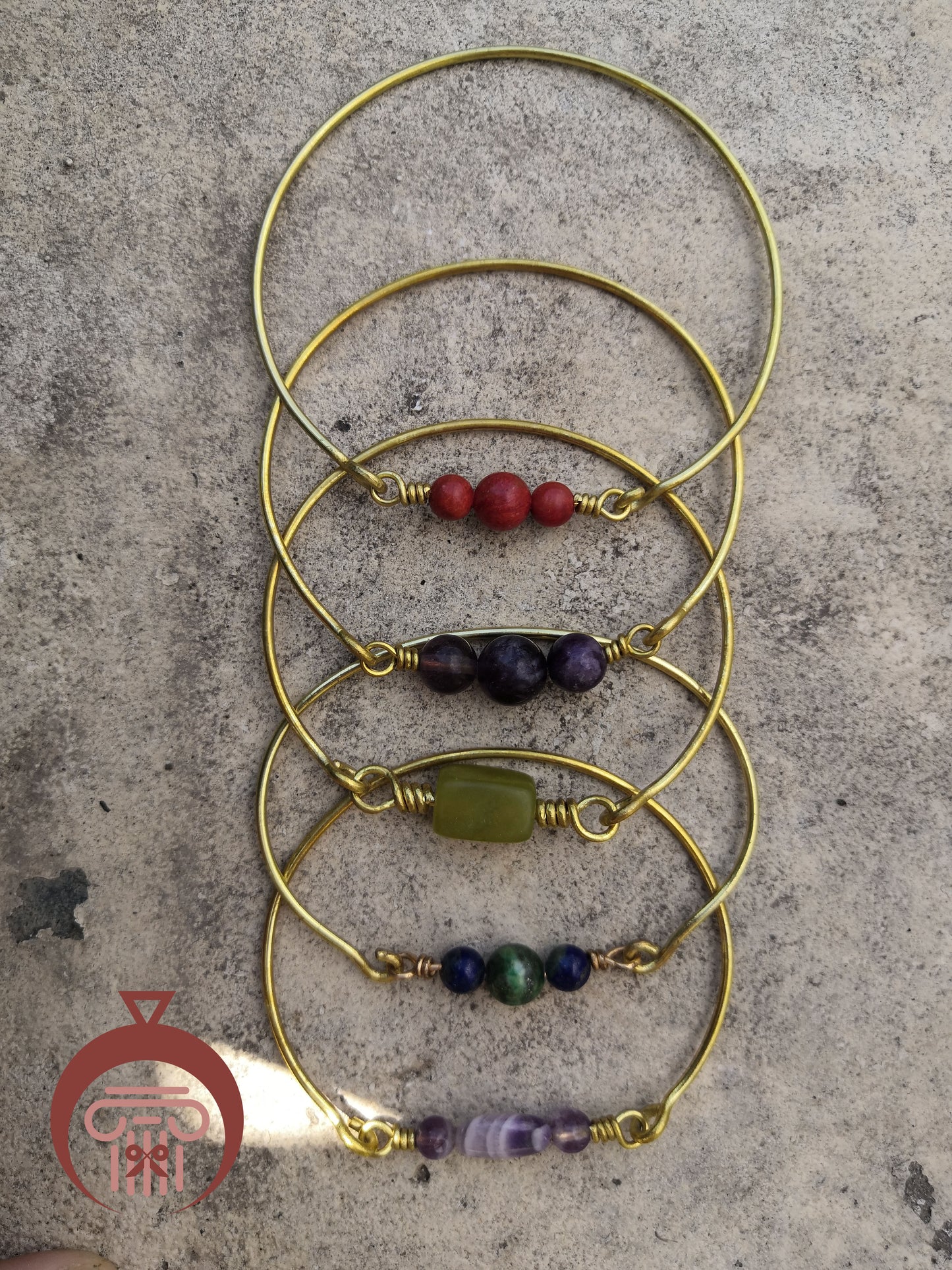 Bracelet avec pierres semi-précieuses