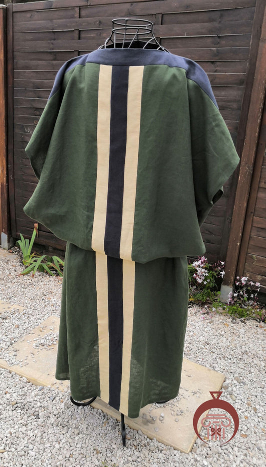 Tunique romaine pour homme avec insertion